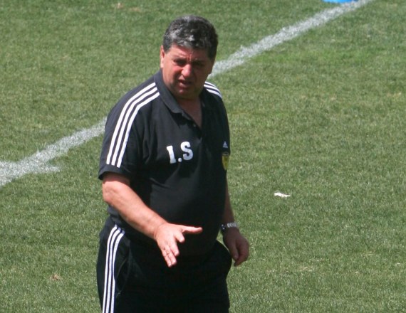 יצחק שום תמונת ארכיון