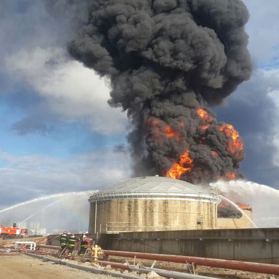 השריפה בבתי הזיקוק בחיפה