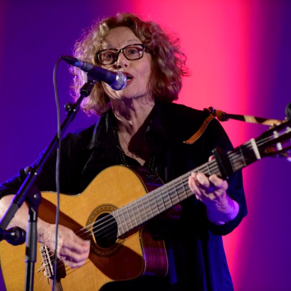 חוה אלברשטיין