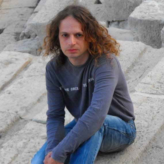 אמיר חצרוני