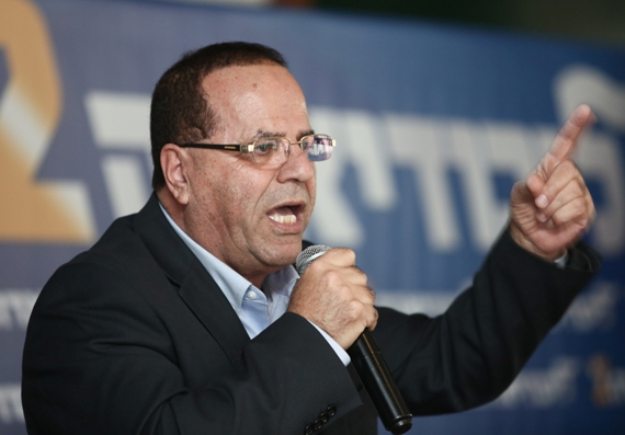 השר איוב קרא