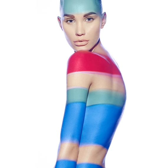 דוגמנית עירום