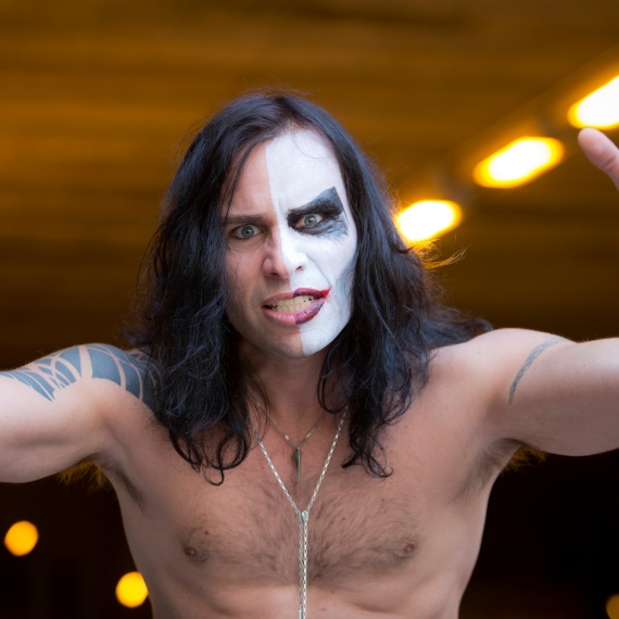 די ג'יי סקאזי