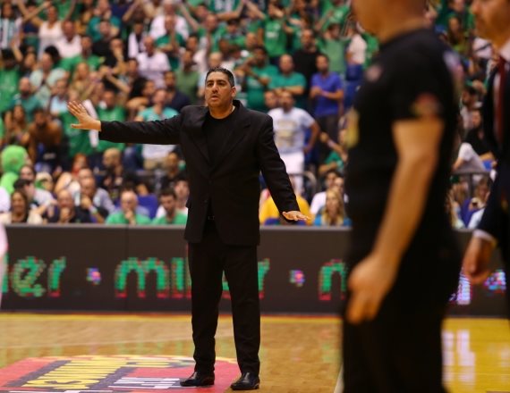 מאמן מכבי חיפה עופר רחימי