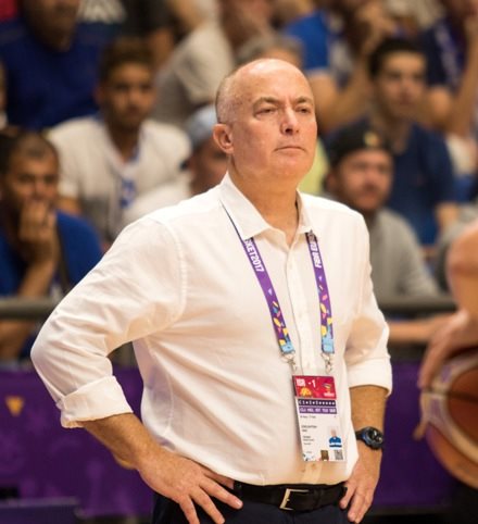 מאמן הנבחרת ארז אדלשטיין