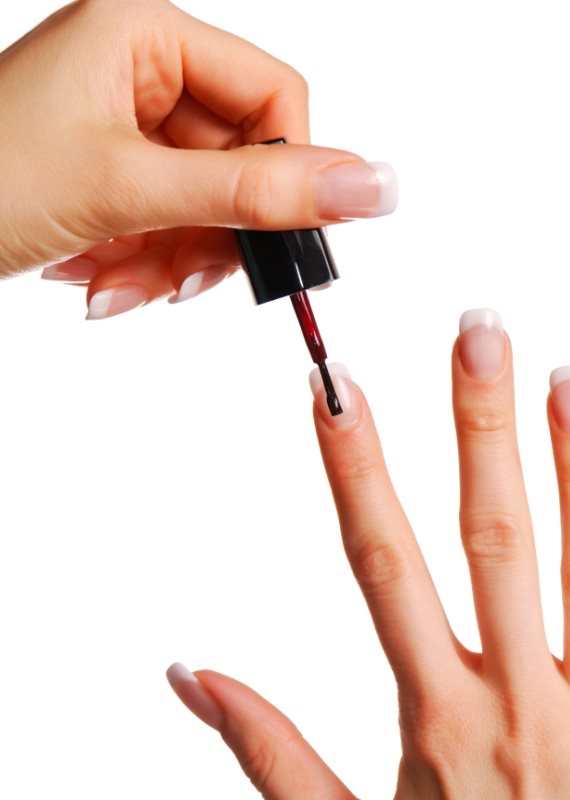 ציפורניים לק