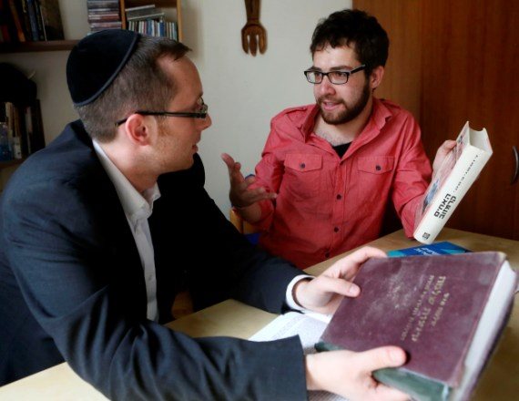 חרדי וחילוני לומדים