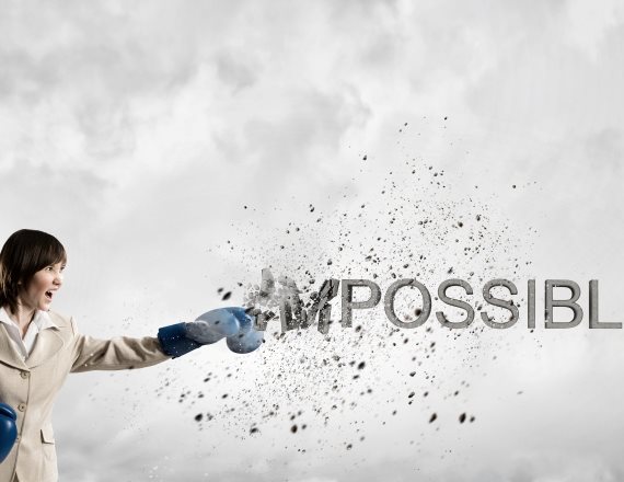 אישה ושלט - בלתי אפשרי