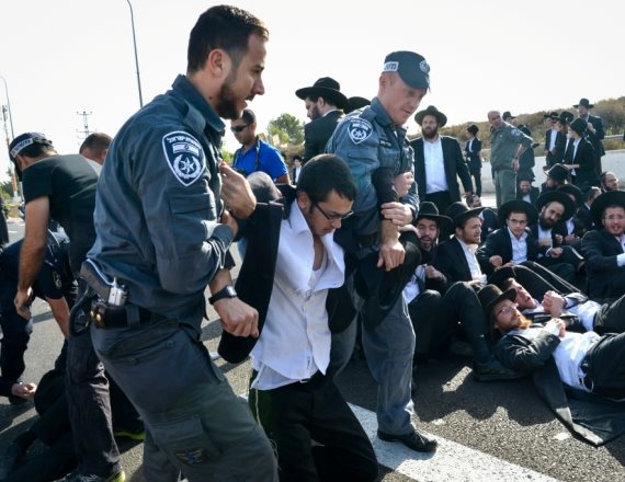 הפגנת חרדים נגד גיוס