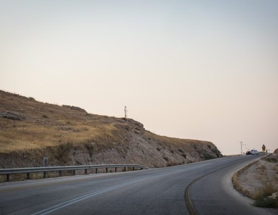 כביש בשטחים