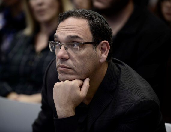 הרב שי פירון