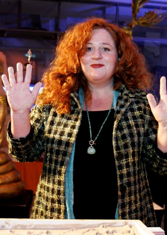 אסתי זקהיים