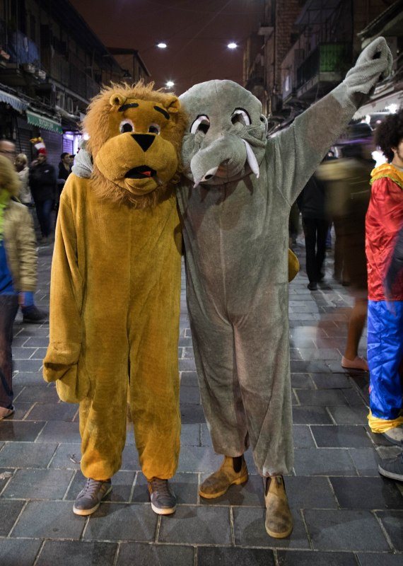 ילדים מחופשים