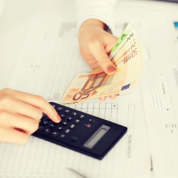 כסף, כלכלה, חישוב