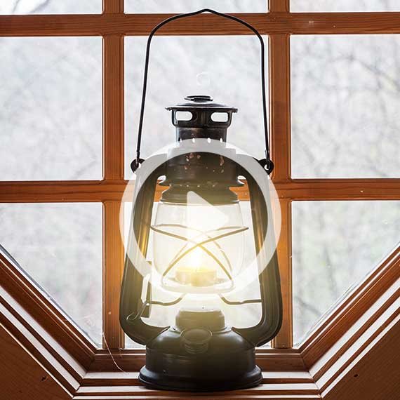 שבת עברית - נר בחלונך - לחצו כאן להאזנה