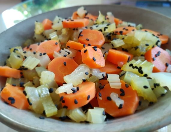 סלט סלרי וגזר