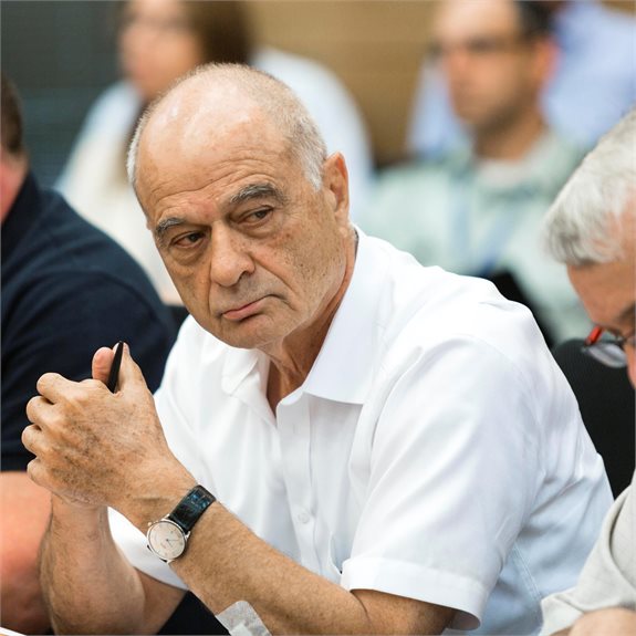 עו"ד אוריאל לין