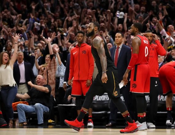 טורונטו רפטורס וקליבלנד קאבלירס