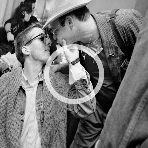 שבת עברית - אני שוב מתאהב - לחצו להאזנה