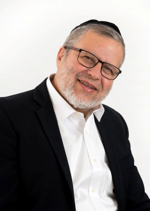 הרב אפרים בן צבי