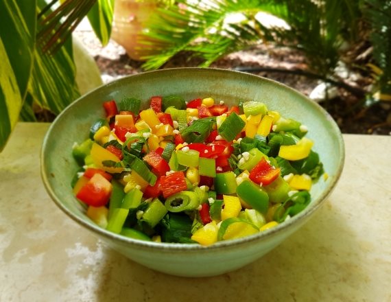 סלט פלפלים ותירס