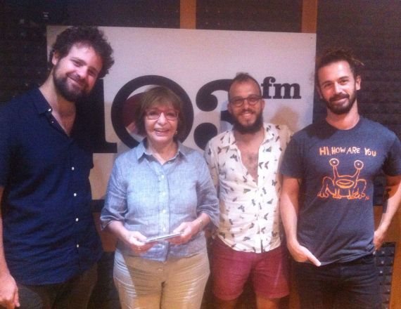 רבקה מיכאלי והקולקטיב