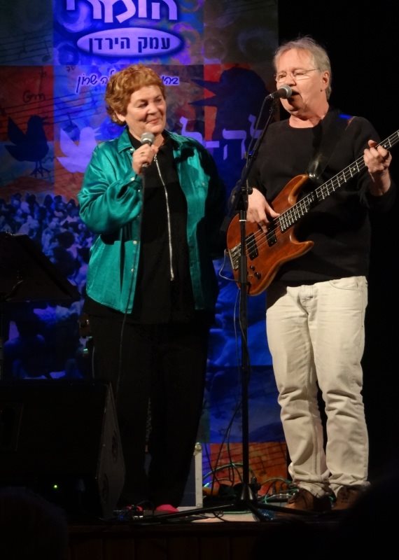 אלון אולארצ'יק ושרל'ה שרון