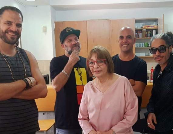 רבקה מיכאלי וחברי להקת הדג נחש