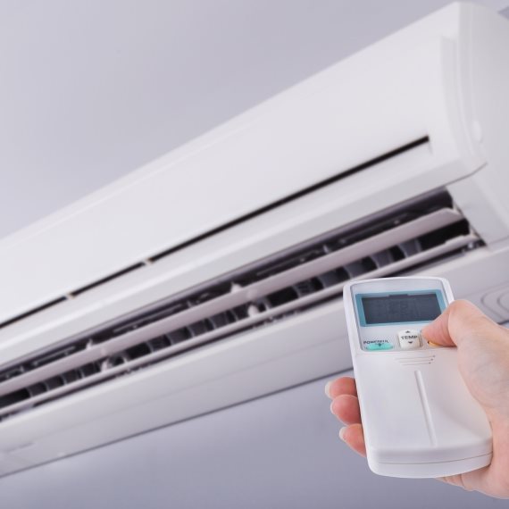 "לא לצאת ממזגן מקפיא לחום שבחוץ"