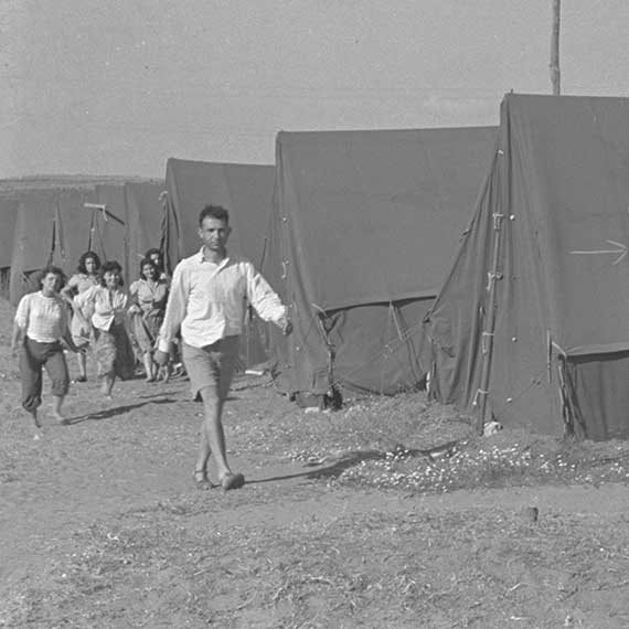 "מי שהגיע בנה, ישב והתמקם"