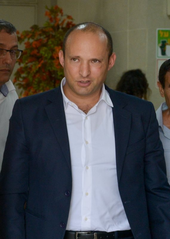 שר החינוך ושר התפוצות נפתלי בנט