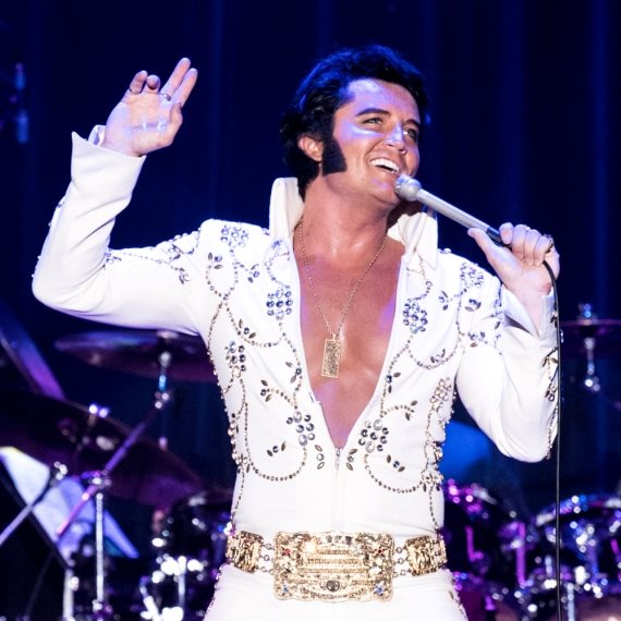 בן פורתסמות', חקיין של אלביס פרסלי