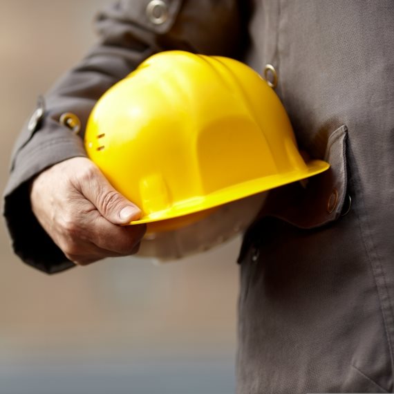 קסדה בראש טוב