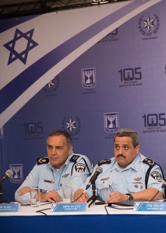 מפכ"ל המשטרה רוני אלשיך והמועמד להחליפו משה אדרי