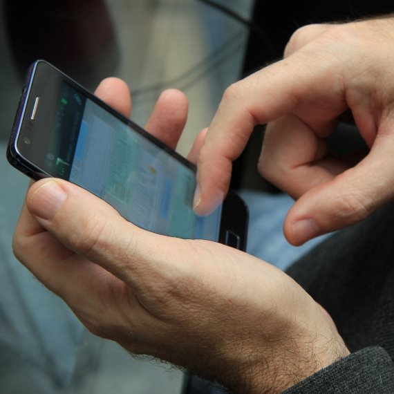 מי אתה שתשאיר אותי בלי ווי כחול?