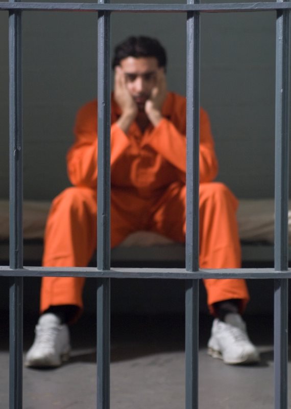 אין מקום בבתי הסוהר - 1000 אסירים ישוחררו