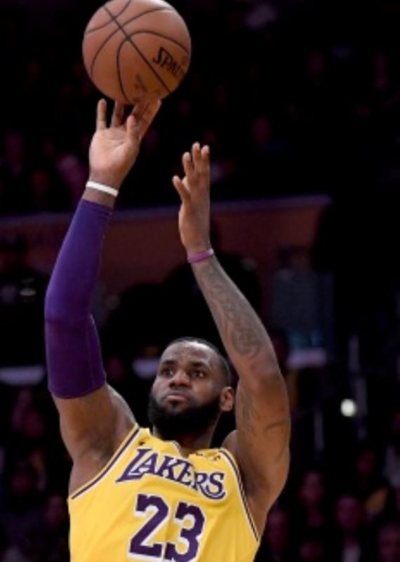 לברון ג'יימס