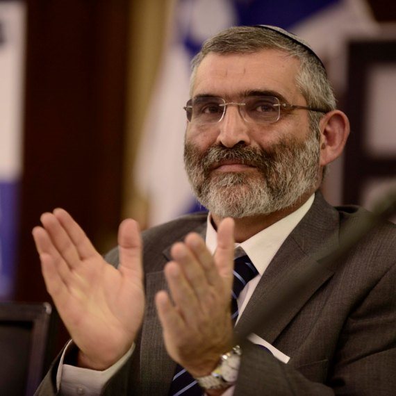 "למה הוא לא וטיבי כן?"