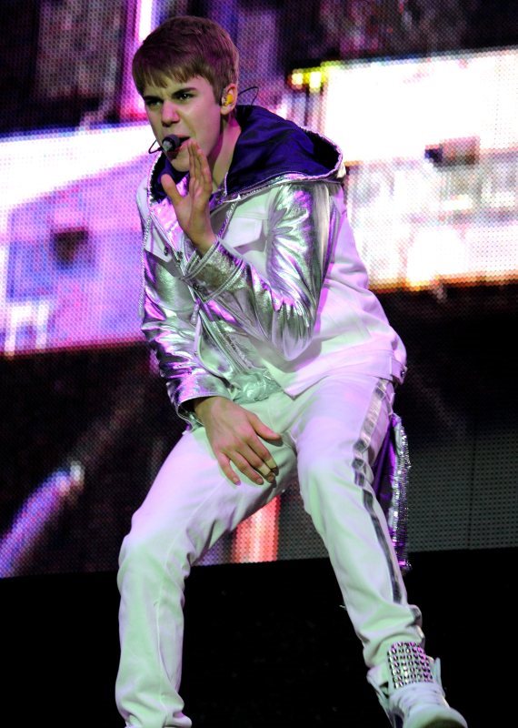 ג'סטין ביבר פורק עול?