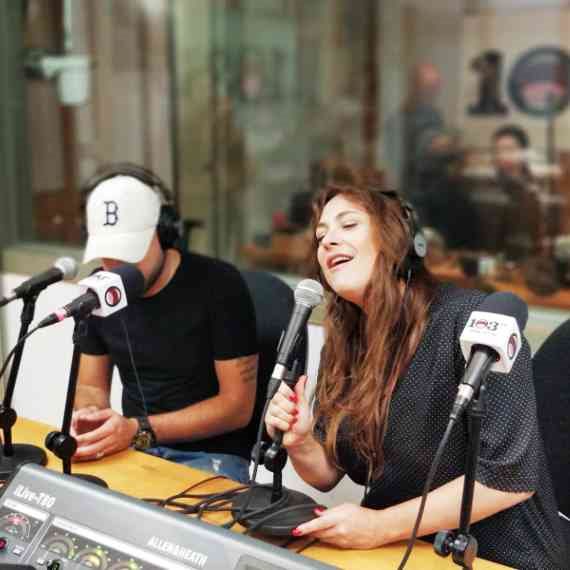 שקופים ומרגשים