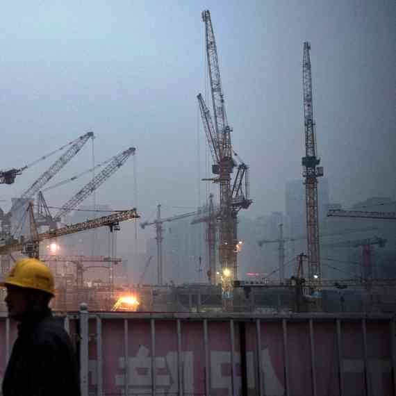 מנופים באתרי בנייה