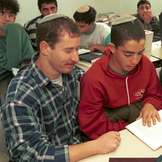 תלמידי המכינה בעלי, למצולמים אין כל קשר לנאמר