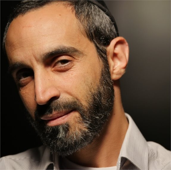 אלון אומידי