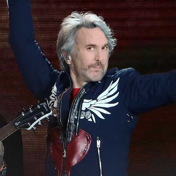 ג'ון בון ג'ובי. בעצם, שי גולדשטיין