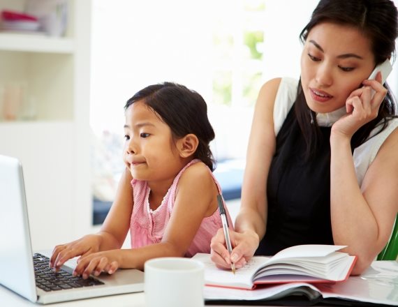 איך מספרים לבת על החבר החדש?