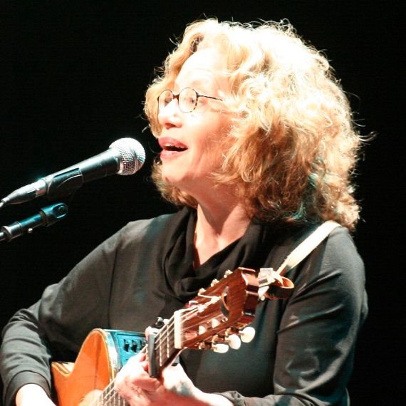 חוה אלברשטיין