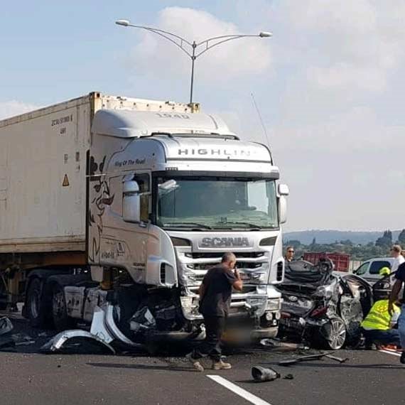 זירת התאונה בצומת יגור, לפני זמן קצר