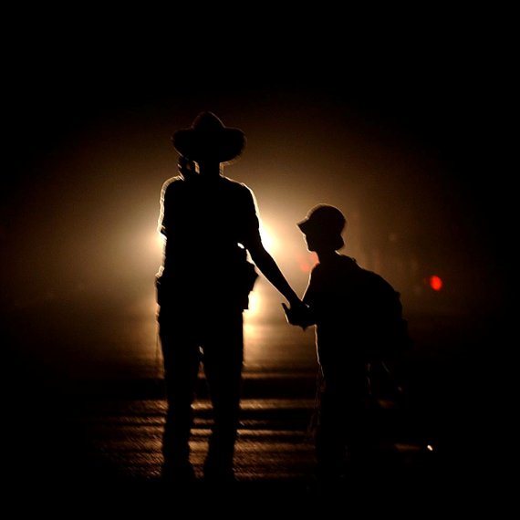 "נדל"ניסטים שקרנים"