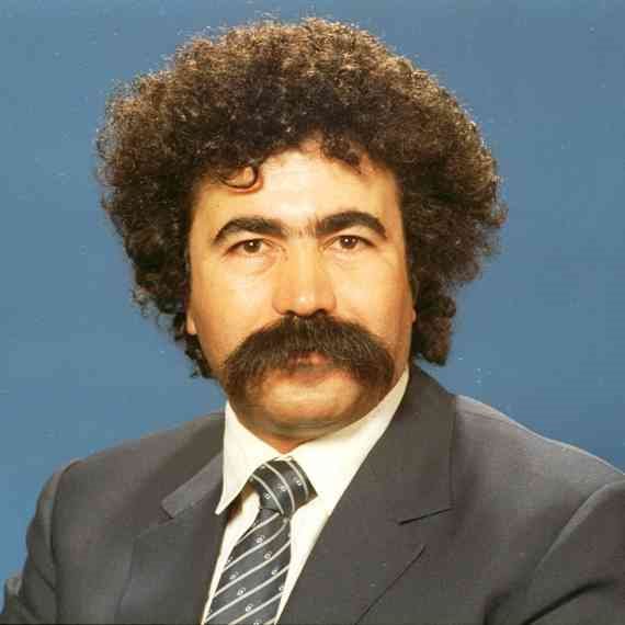 כבר מתגעגעים. פרץ והשפם מודל 1989