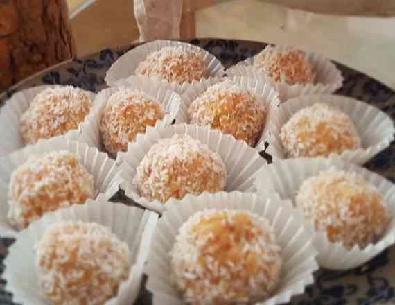 כדורי אגוזים, דבש וחמאת בוטנים